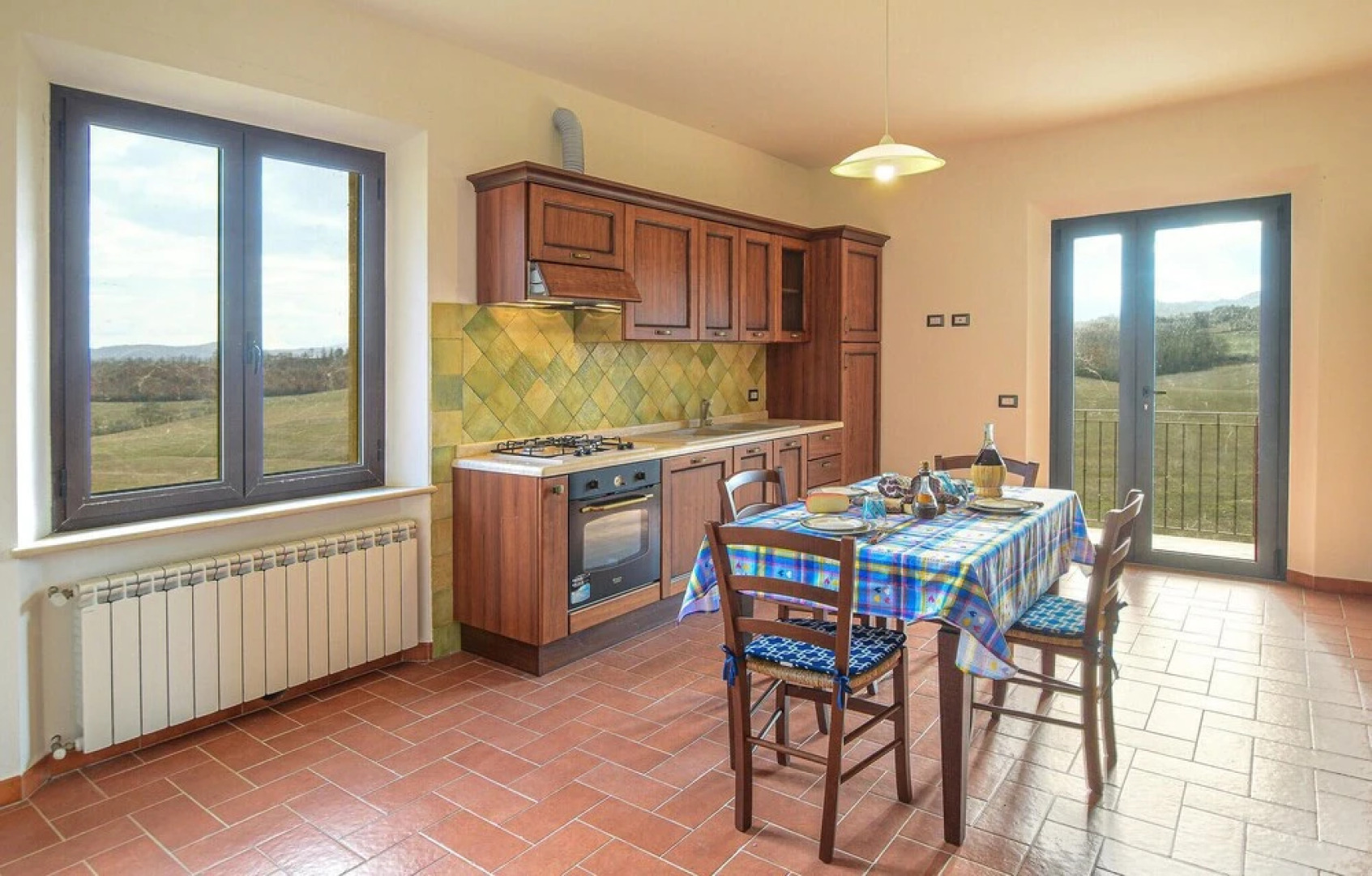 Beautiful Home in Chiusdino With Wifi and 5 Bedrooms