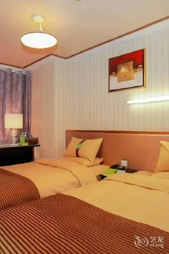 7 Days Inn Wuhu Jiaxinmao Square