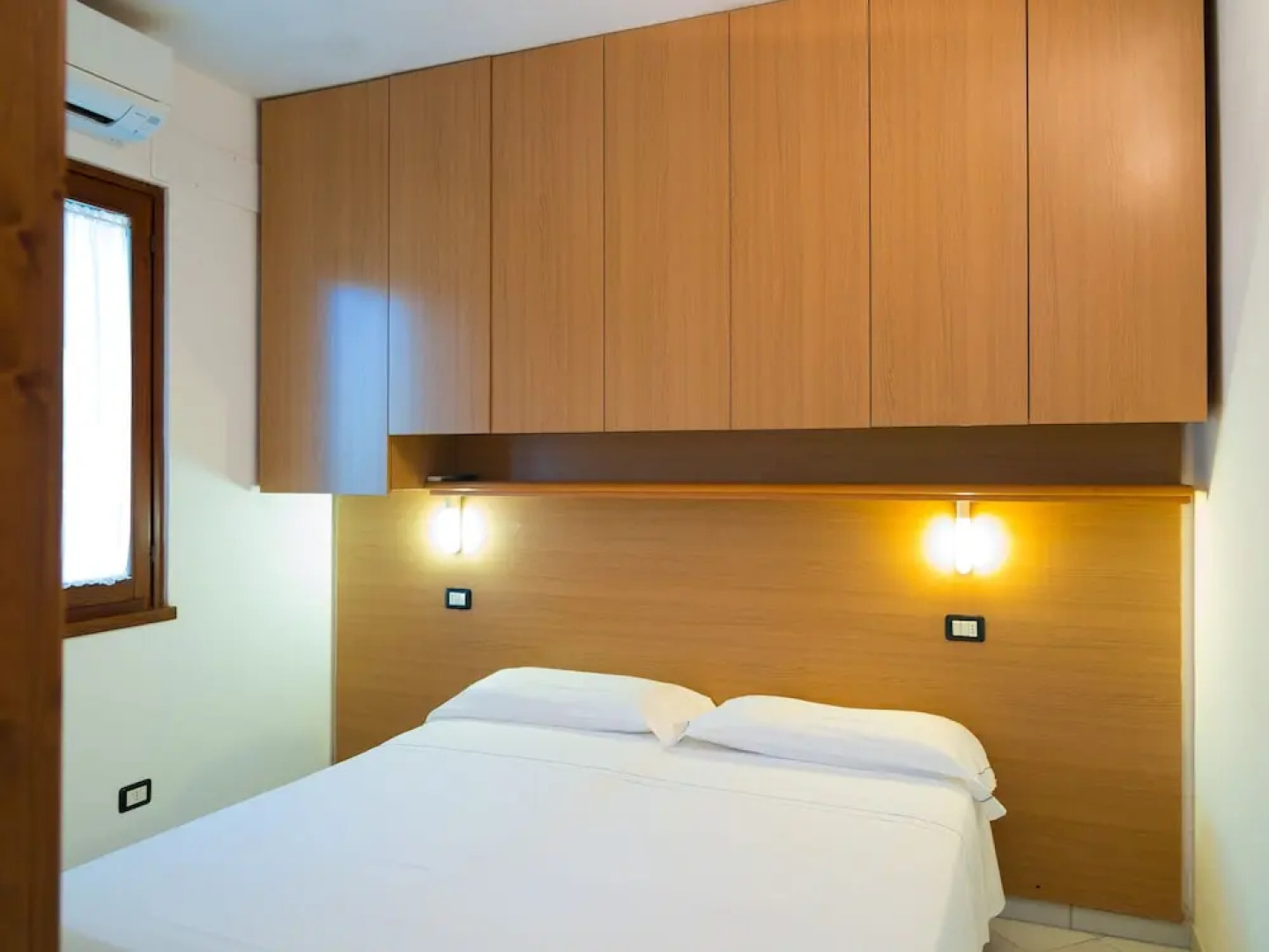 Camping Lacona Pineta