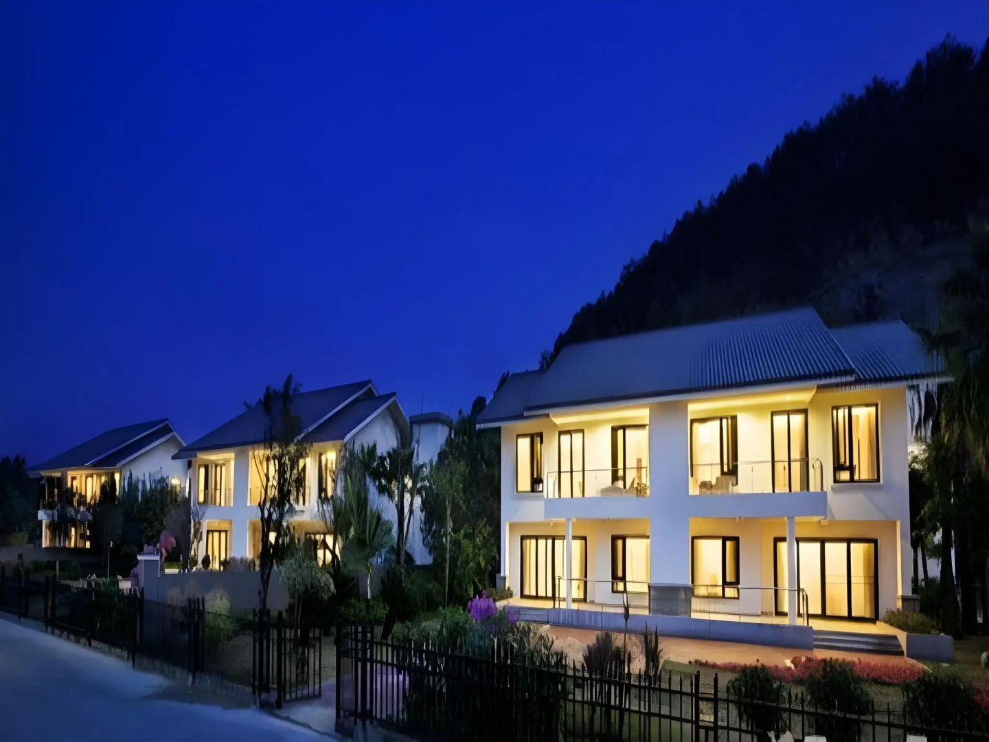 The Carp Islet Resort