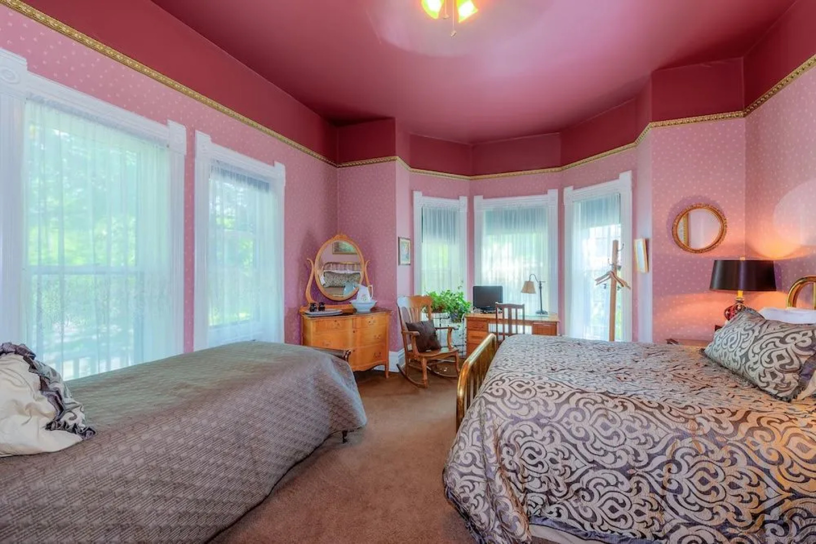 Sanders - Helena's Bed and Breakfast