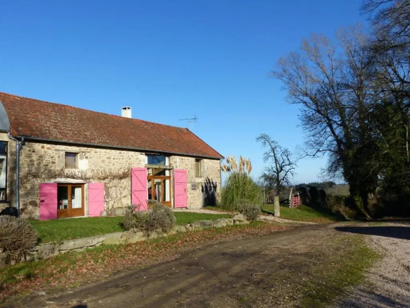 Gîte Beaune-d'Allier, 4 pièces, 6 personnes - FR-1-489-246