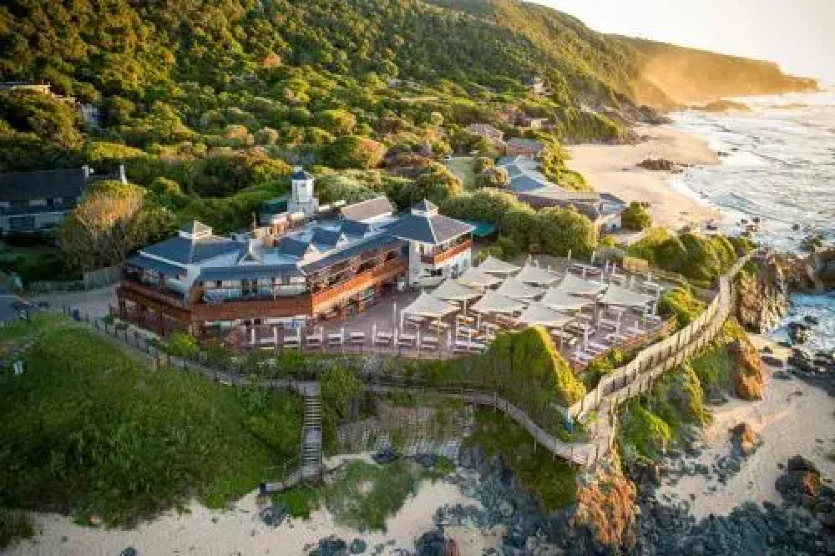 Singing Kettle Beach Lodge