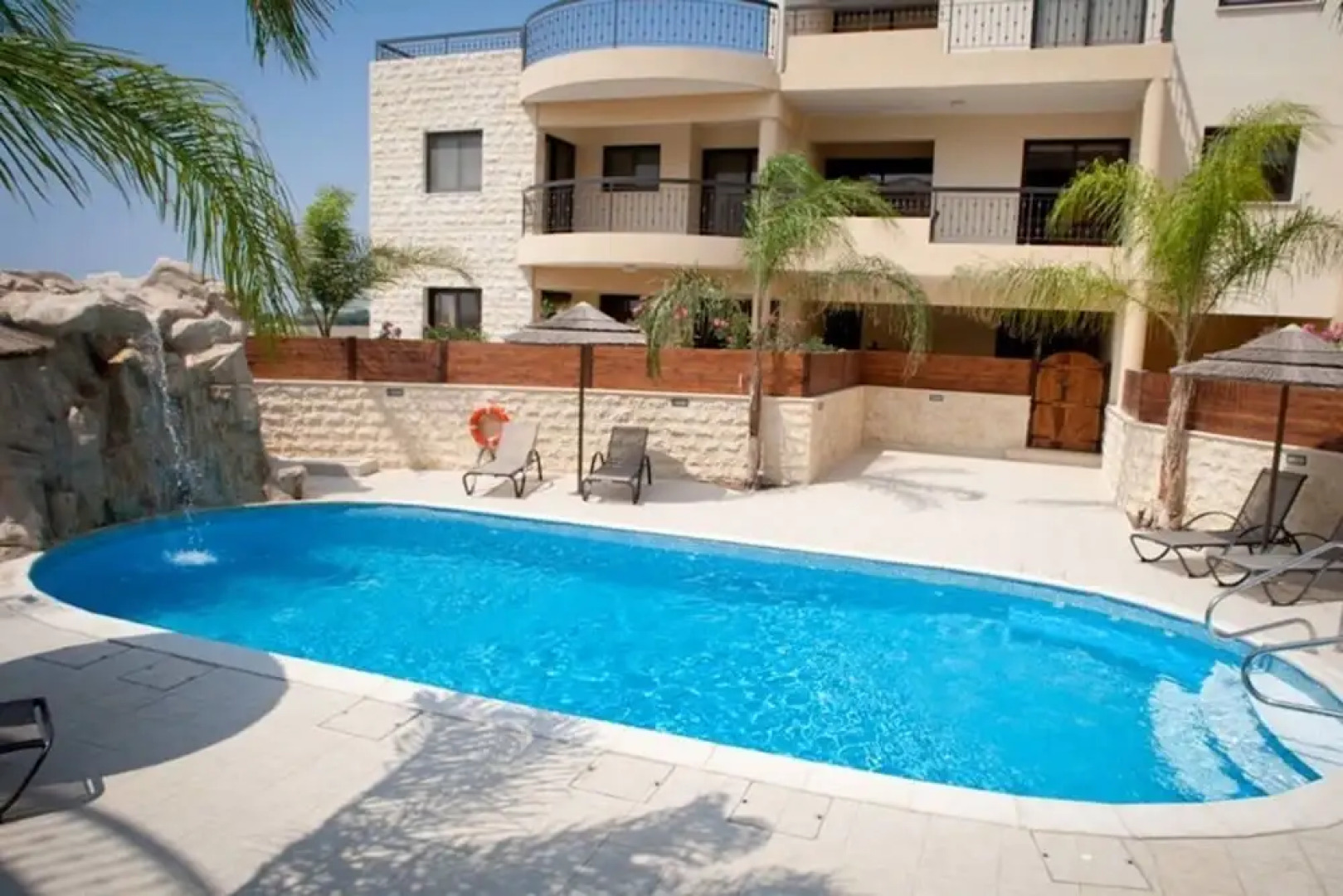 2 bed apt Overlooking Pool -tersefanou, Cyprus