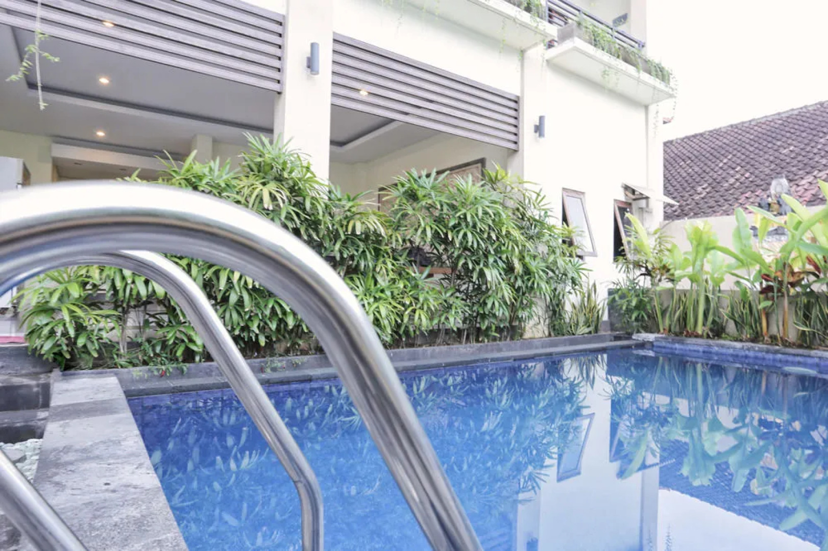 RedDoorz @ Bene Sari Kuta