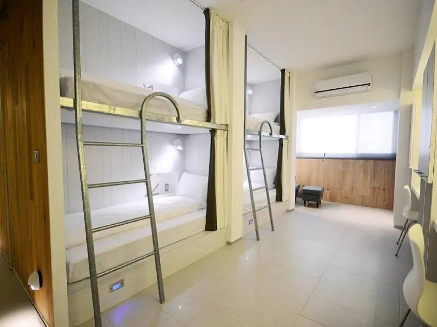 台南单床屋民宿