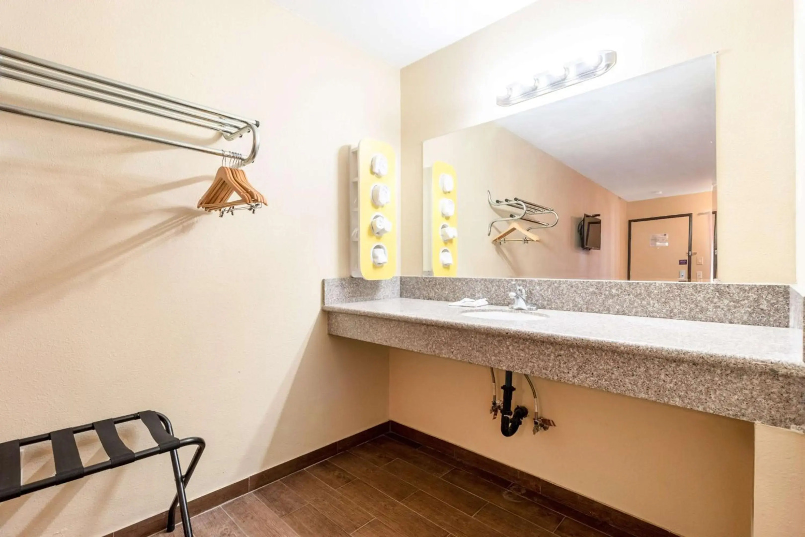 Motel 6 Blythe, CA - South