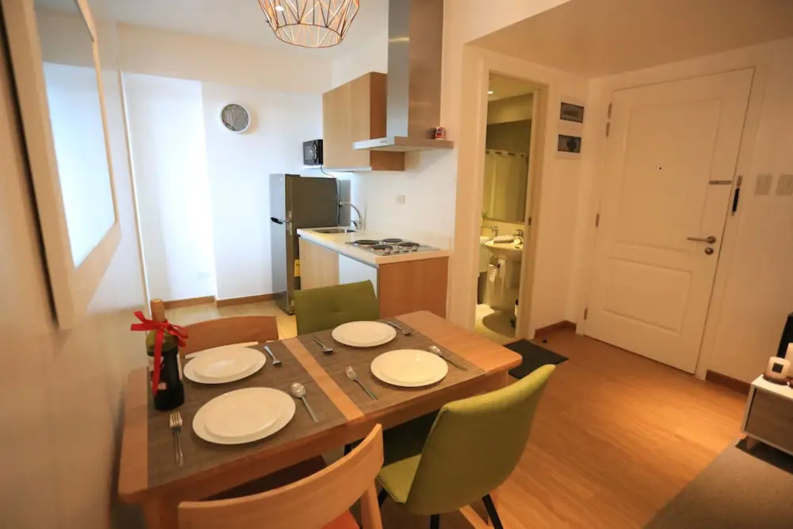 Maui Condotel @ Azure Urban Resort Residence