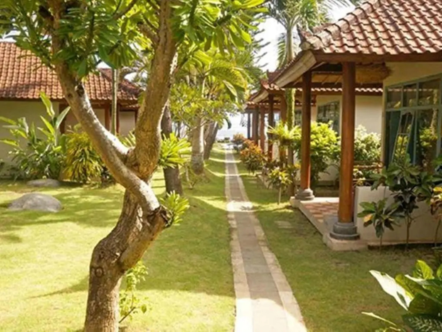 Relax Beach Resort Candidasa