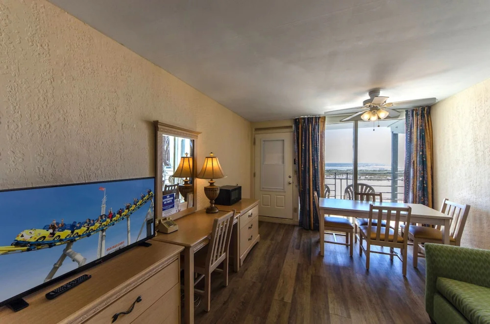 Royal Hawaiian Motel