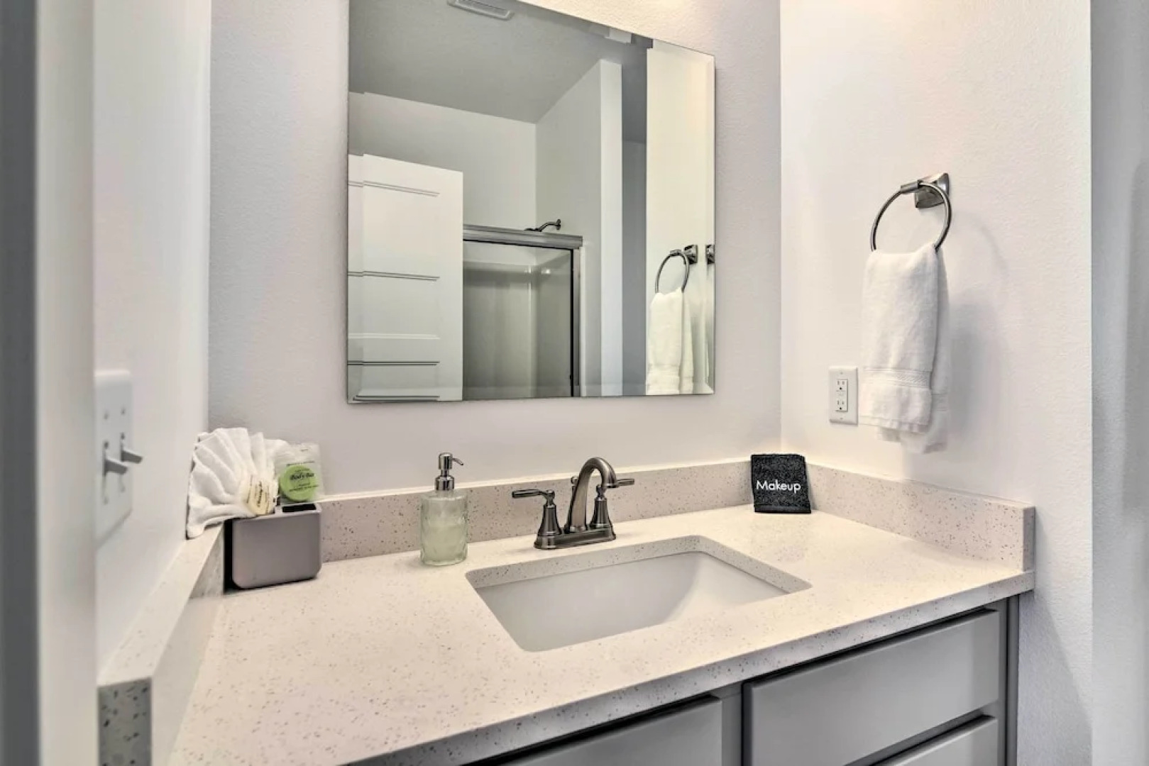 Stunning Stevenson Retreat w/ Mountain Views!