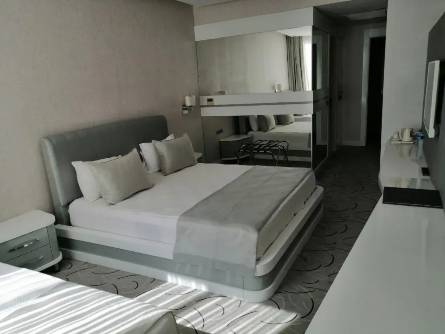 White Line Boutique Hotel