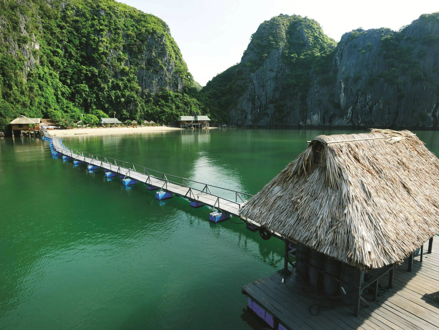 Cat Ba Sandy Beach Resort