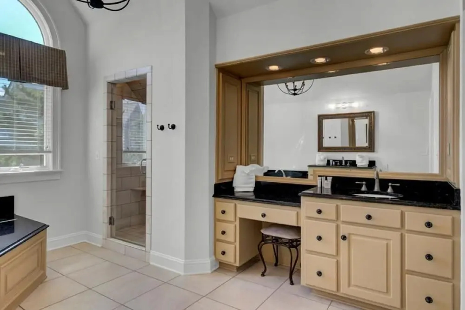 Beachwood East 5 by Wild Dunes With Amenities