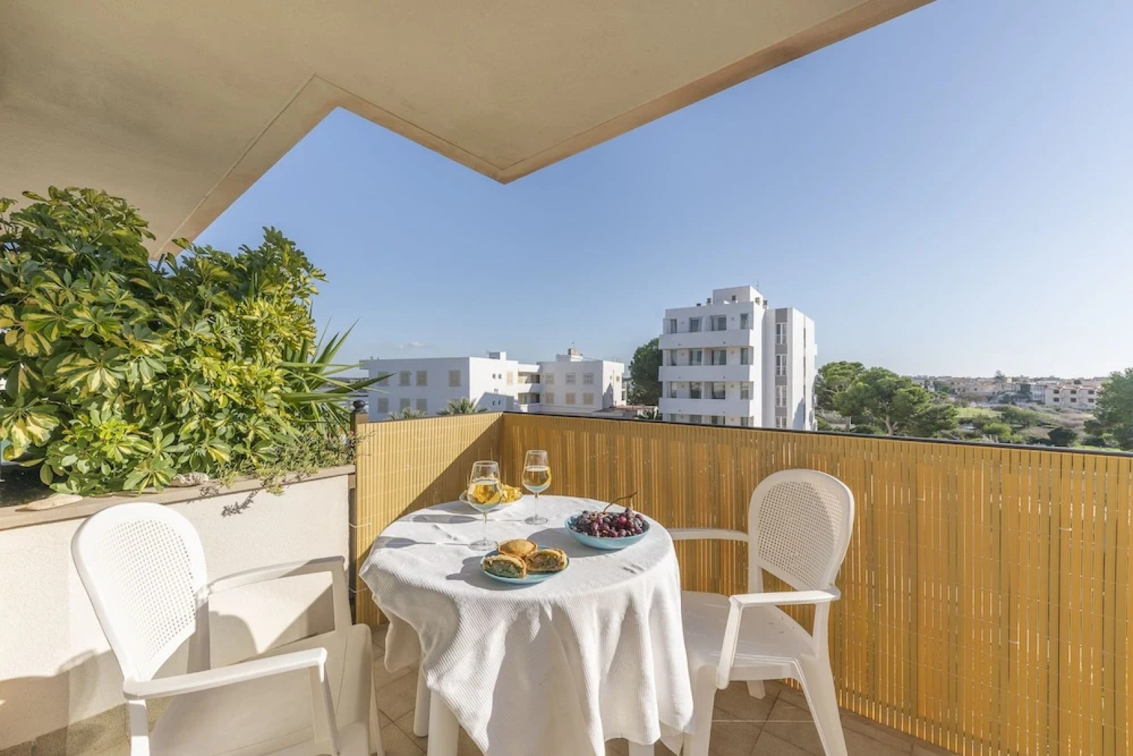 Tio Max Apartment II