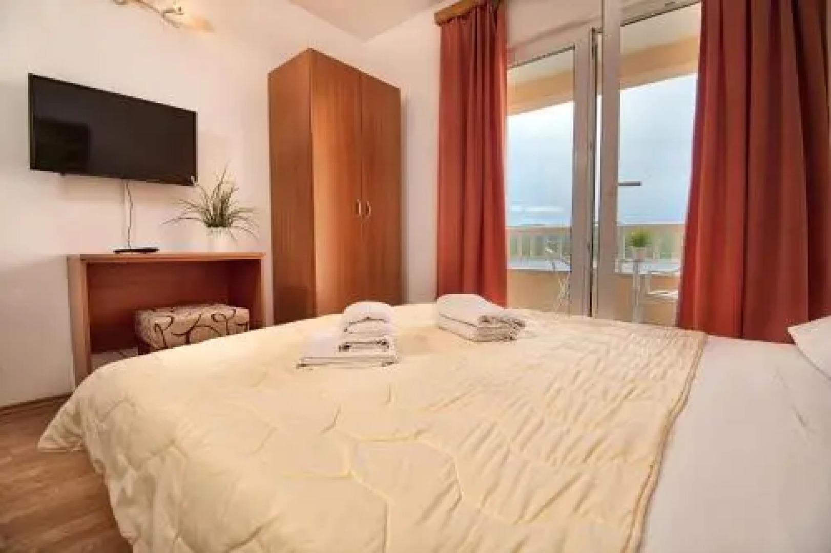 Apartments Knežević