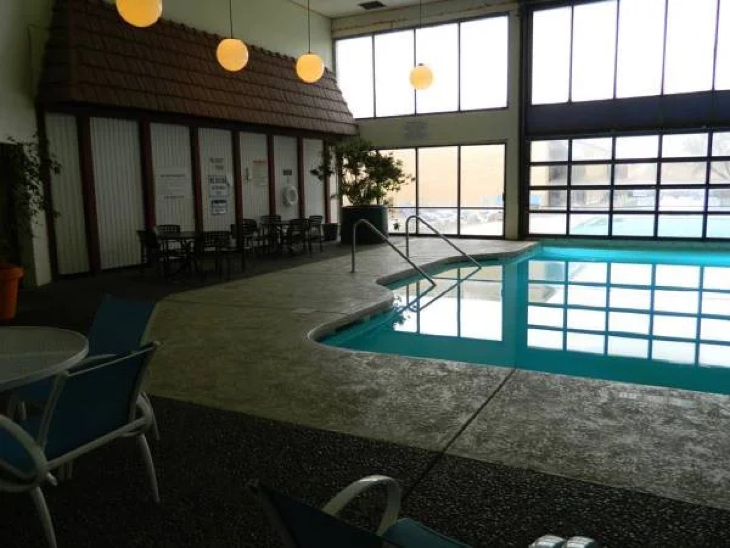 堪萨斯城豪生广场会议中心酒店(Howard Johnson Plaza Kansas City Hotel & Conference Center)