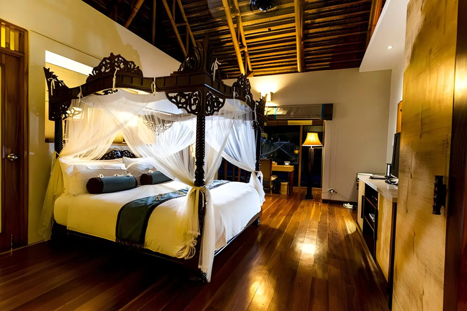 Eskaya Beach Resort and Spa