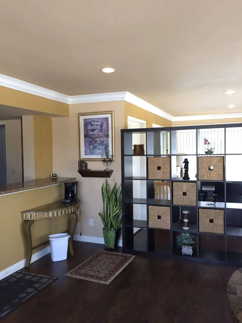 Fullerton Inn - Near Medieval Times