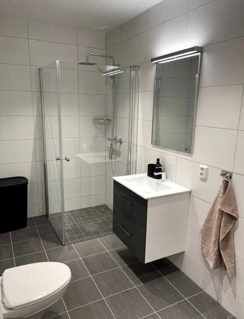 NEW Duplex Apartment Near the City With Free Private Parking