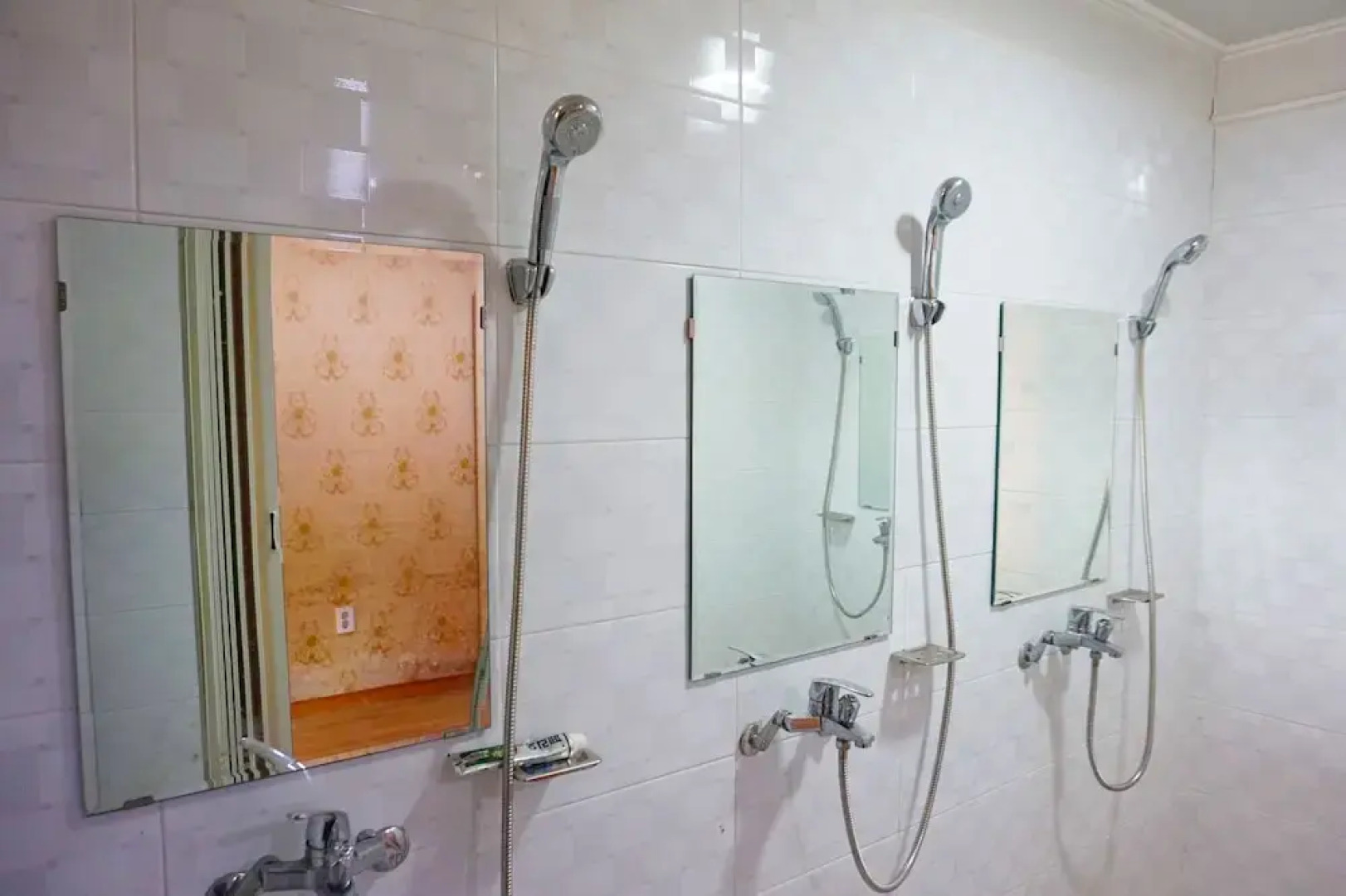 Netgang Sanchon Hwangto Pension & Camping