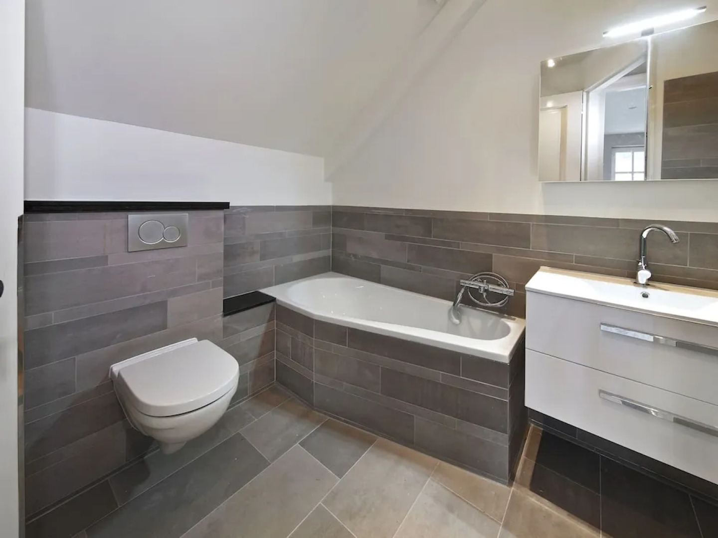 Captivating Holiday Home in Slenaken With Garden