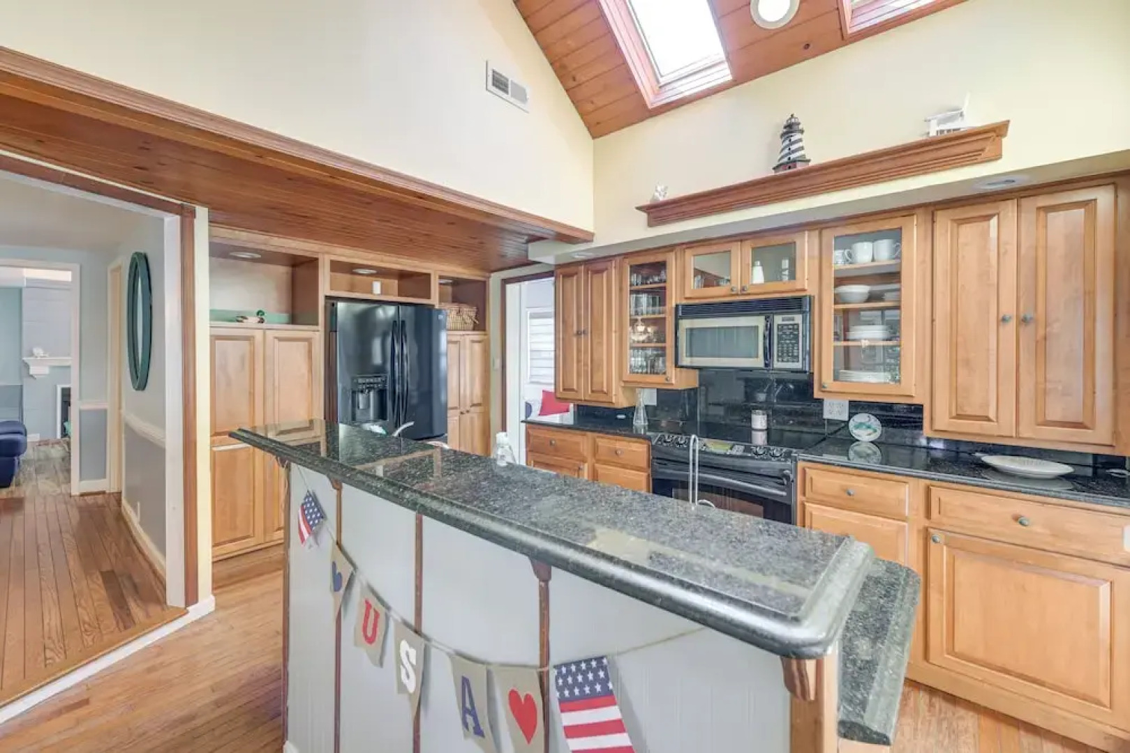 Fish, Swim & Boat: Colonial Beach Bungalow