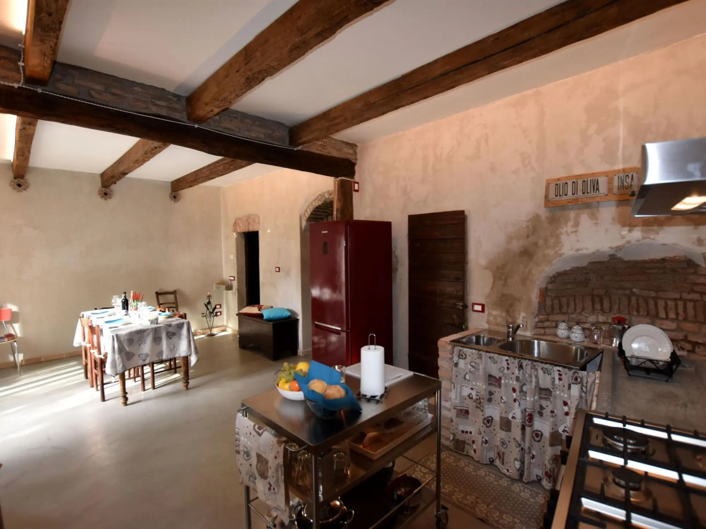 Ancient, Renovated Farmstead With Private, Equipped Garden. Only 3km From the Lake