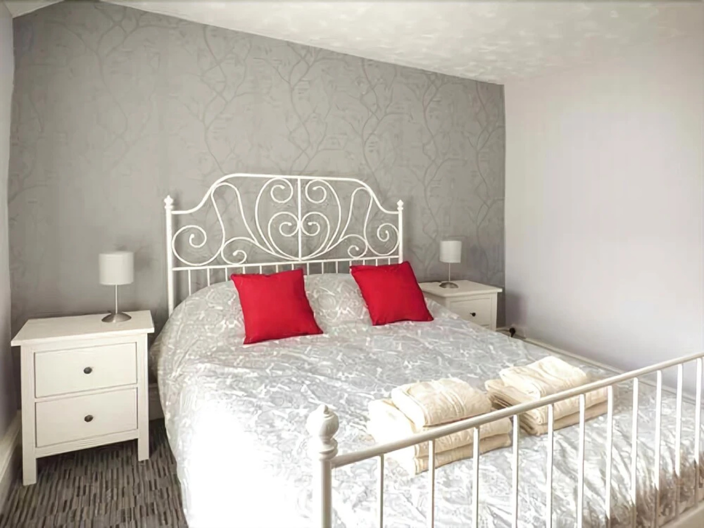 20 Glynllifon Street