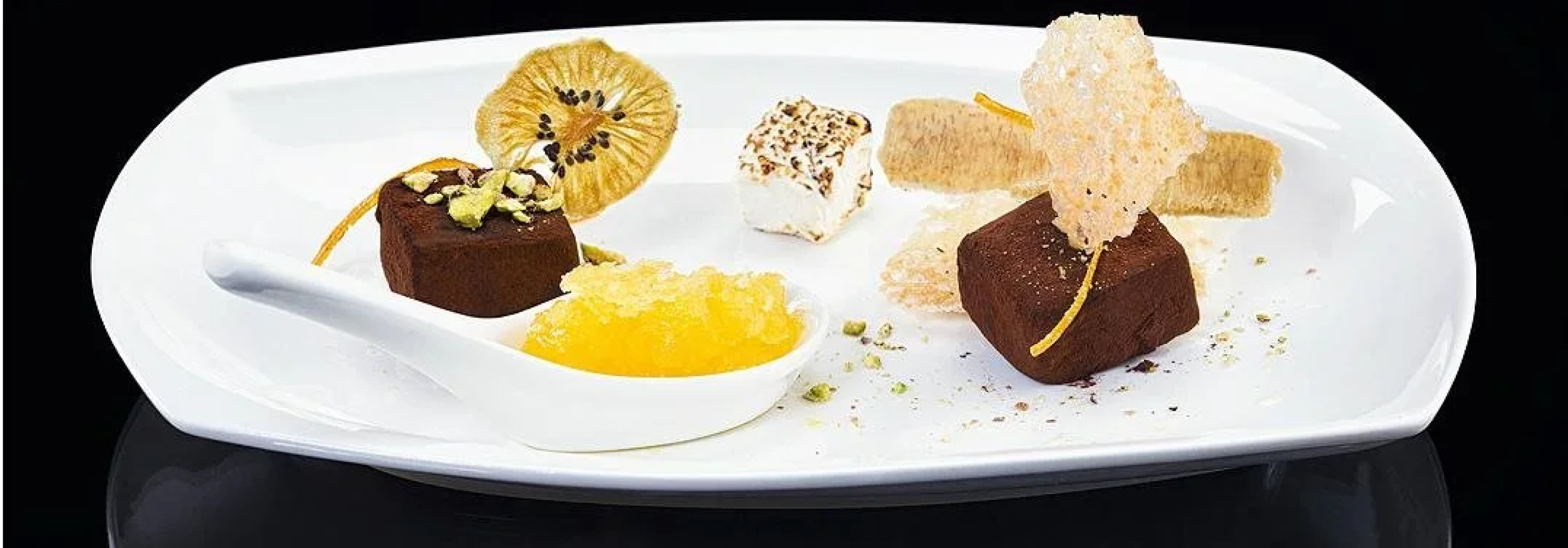 Арт-отель Moon Garden