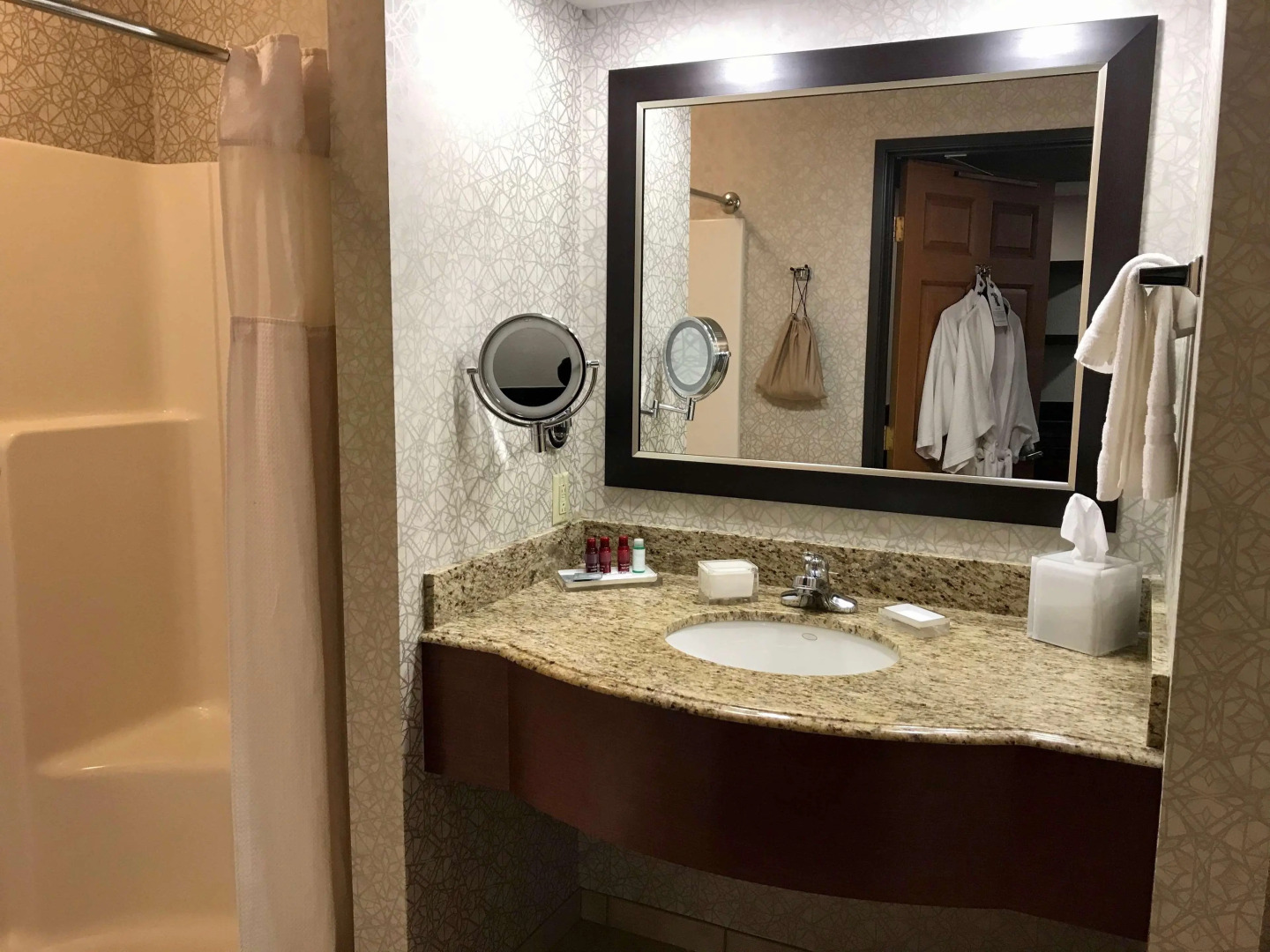 Best Western Premier Bridgewood Resort Hotel