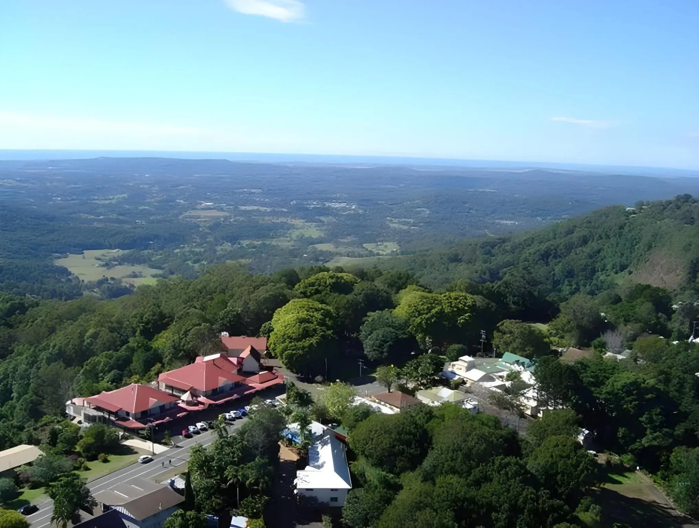 Montville Mountain Inn