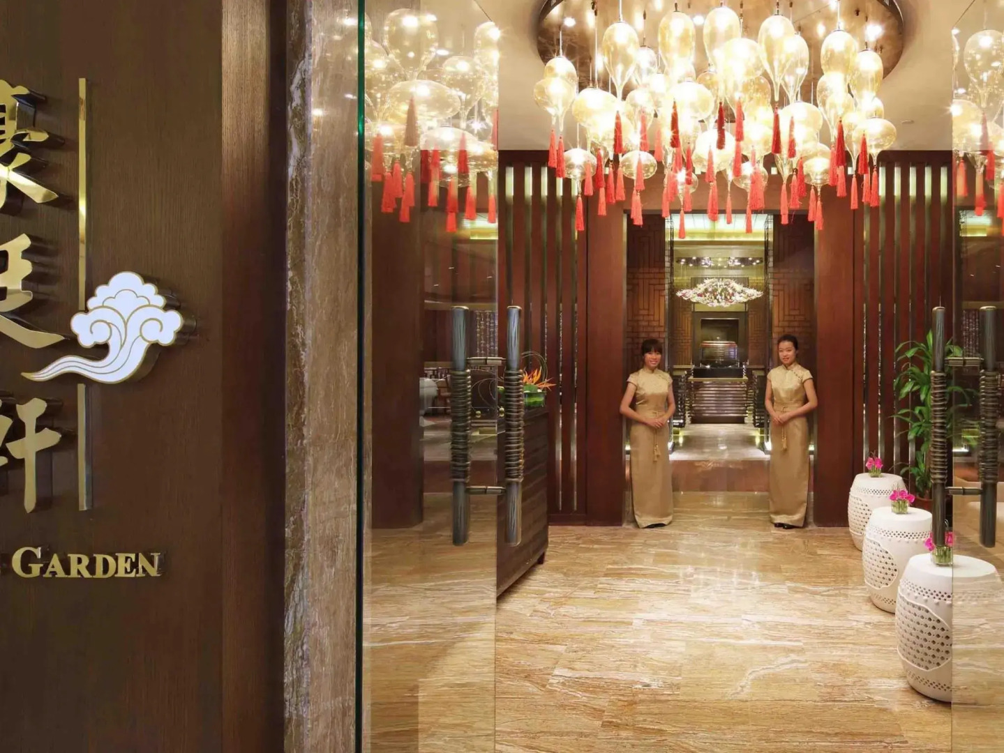 Wyndham Grand Plaza Royale Hainan Longmu Bay