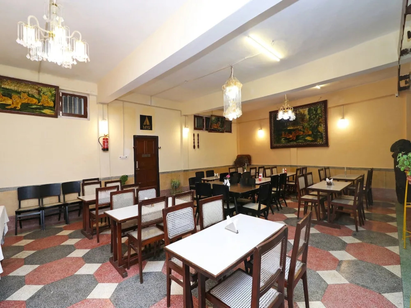 OYO 1820 Hotel Prim Rose