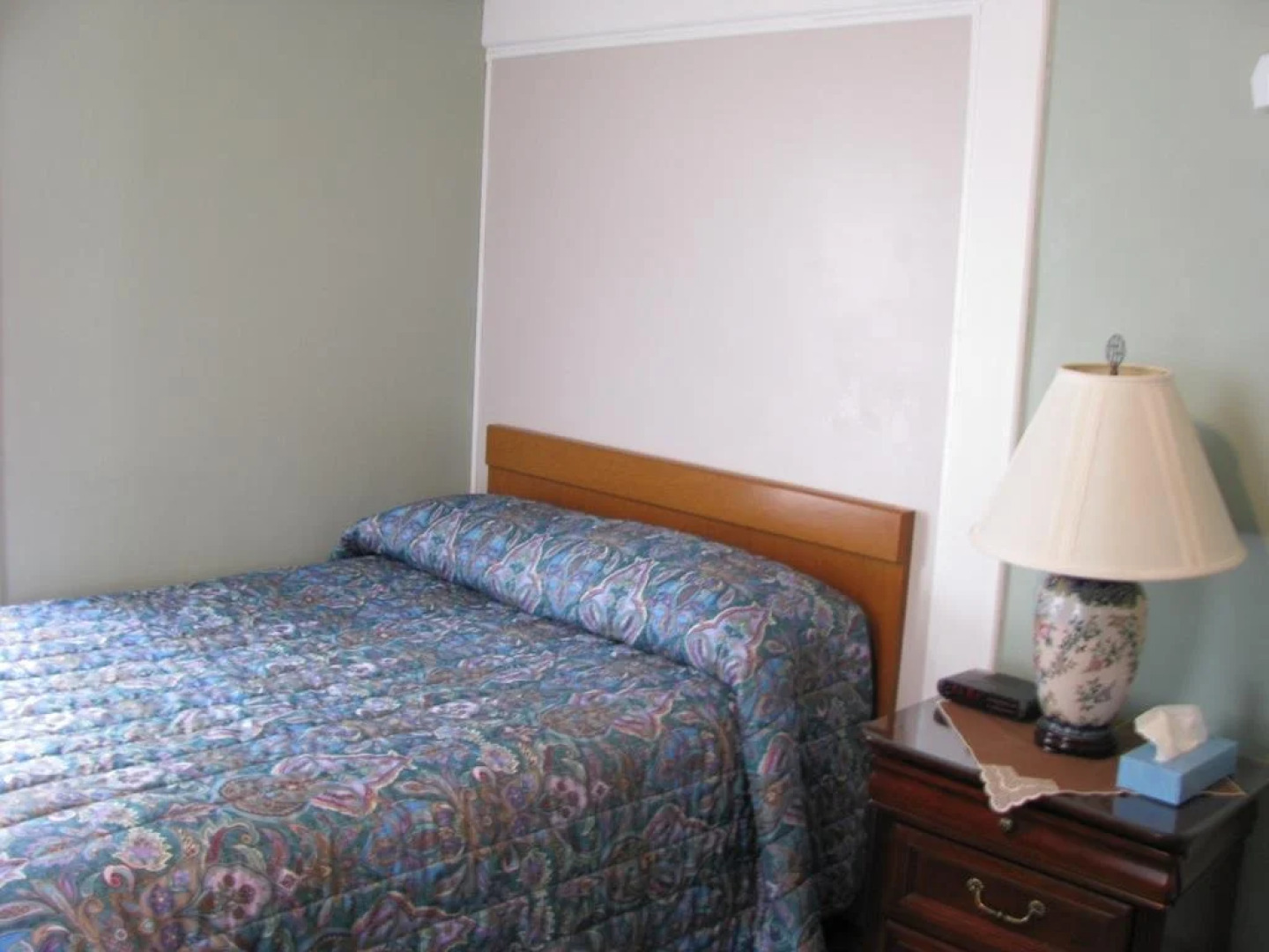 Colonial Inn & Creamery