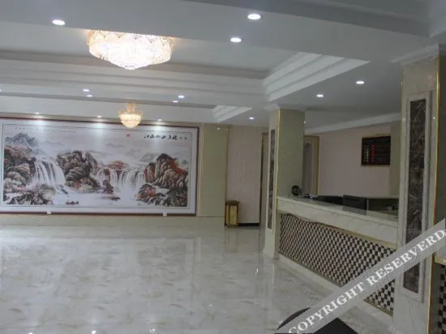 Junyue Business Hotel (Xining Caojiabao Airport Branch)