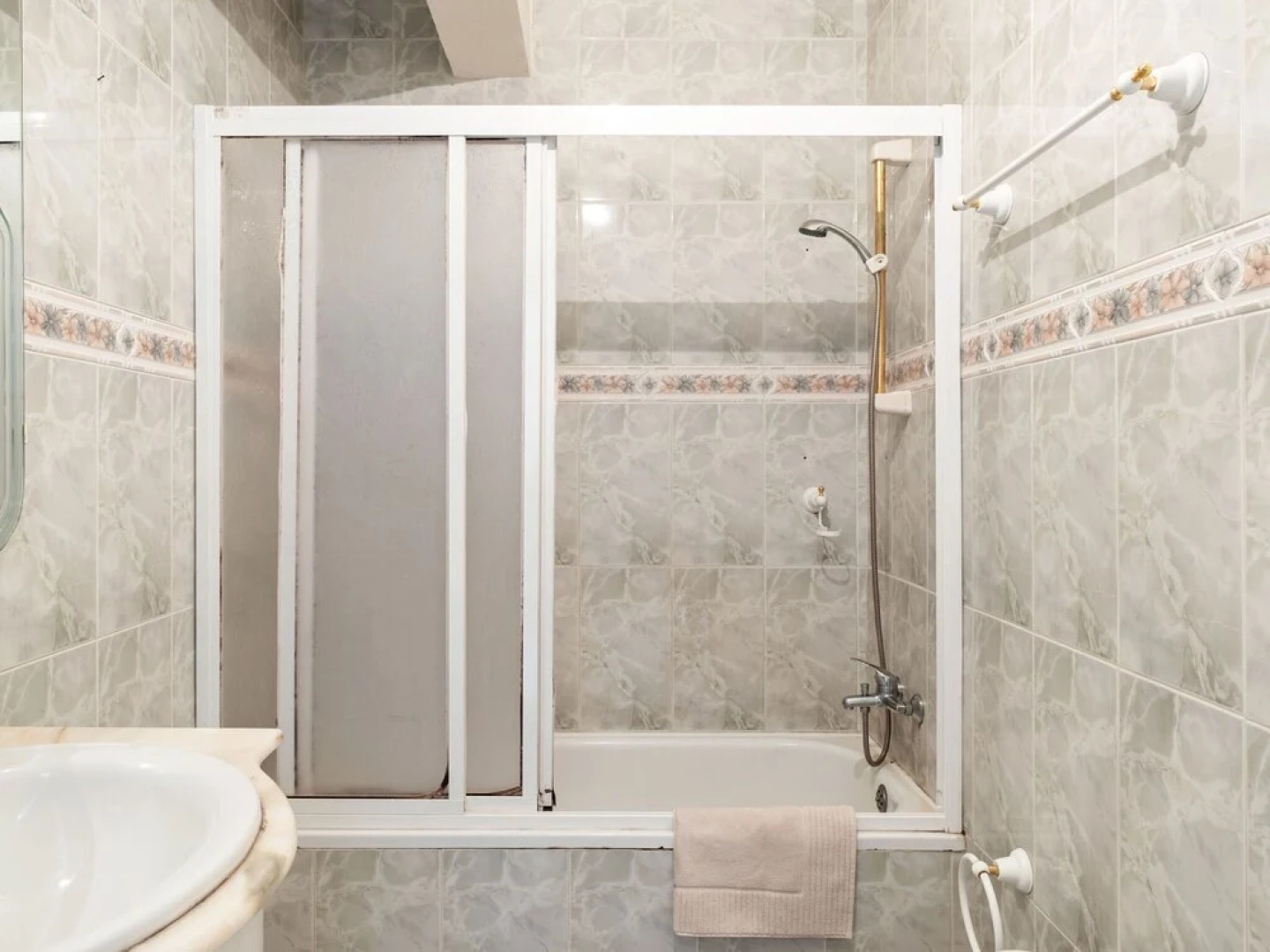 Spacious Holiday Home in Carvalheira Grande With Pool