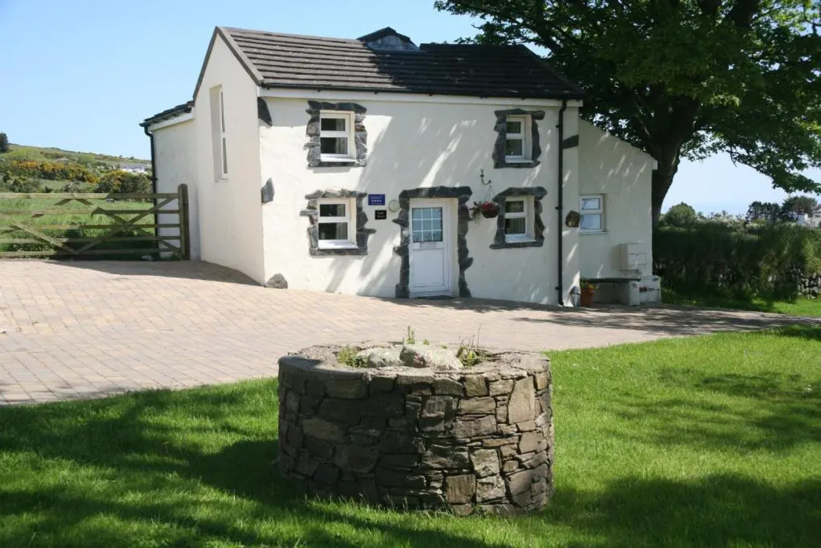Ballachrink Farm Cottages