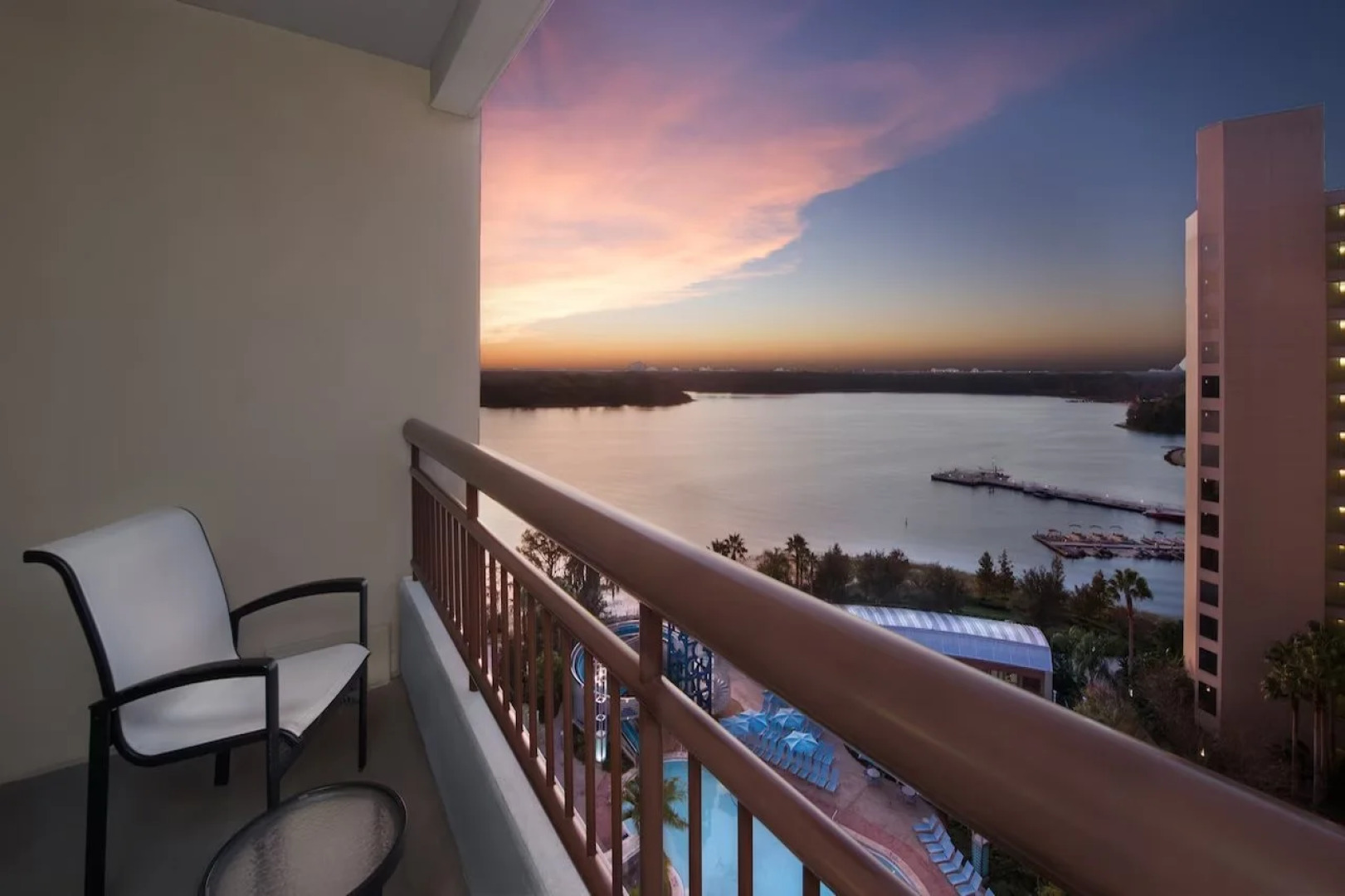 Bay Lake Tower At Disney's Contemporary Resort  