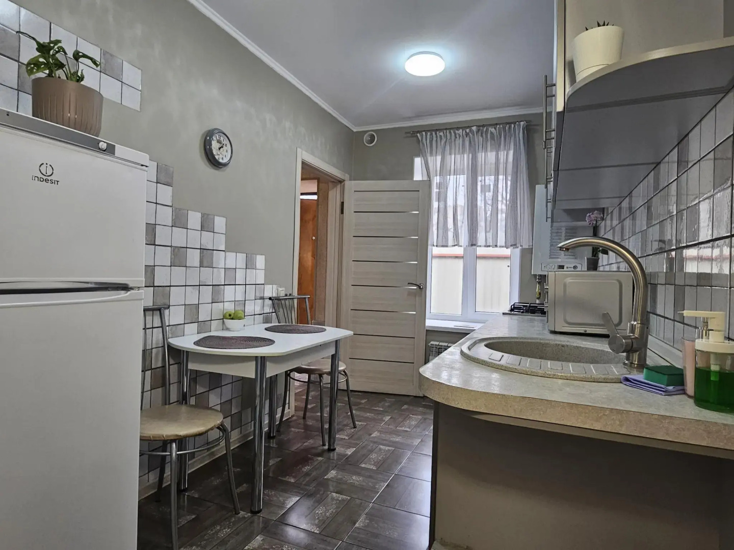 На Медном переулке 1