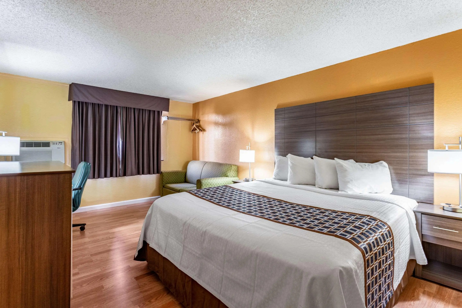 Rodeway Inn Farmington