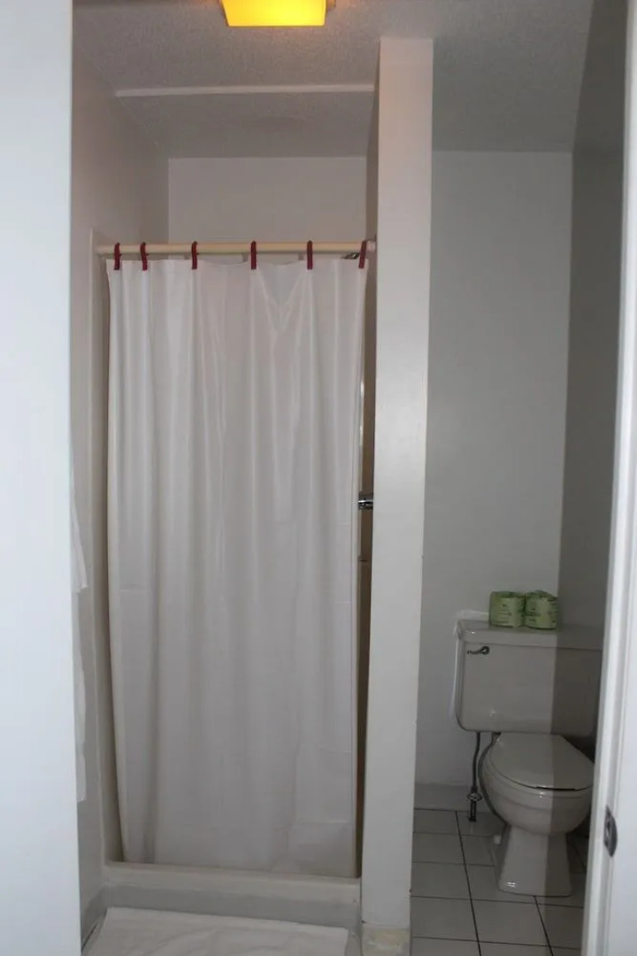 Sandcastle Beachfront Inn