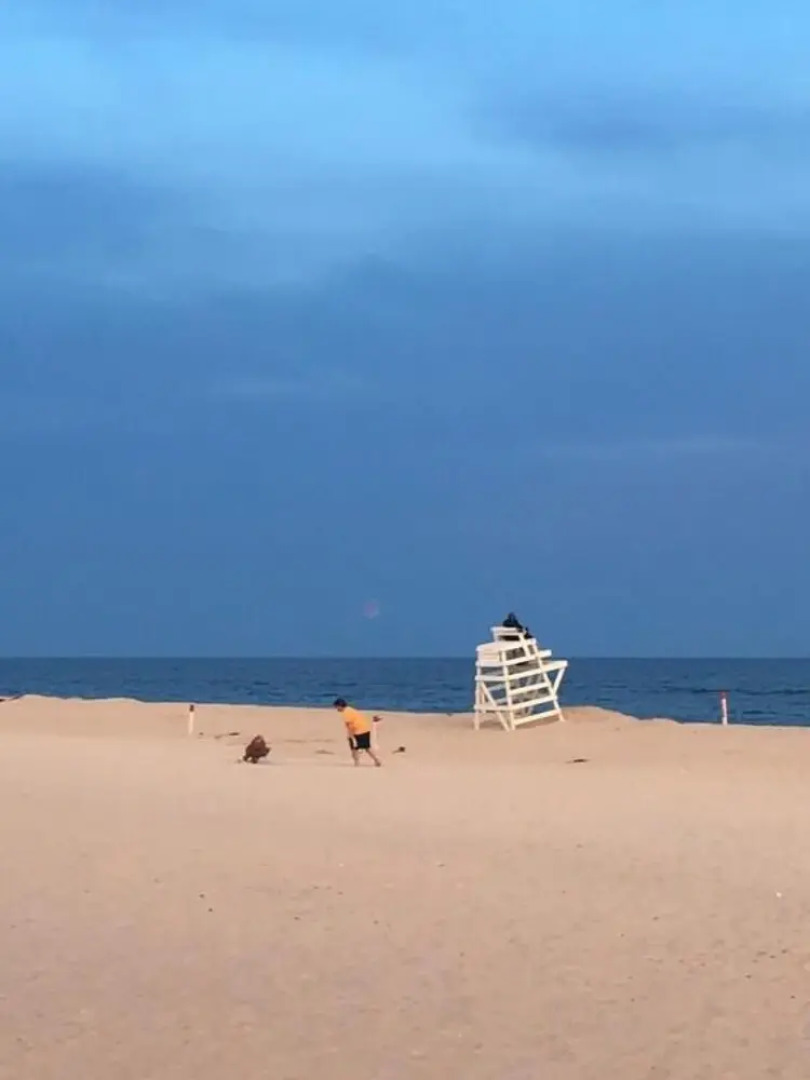 Poppy s Hampton House Large Yard Near Town Beach Restaurant Newl