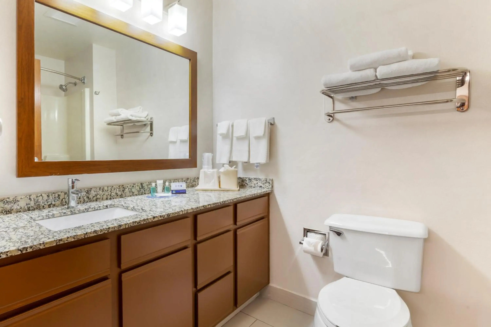 MainStay Suites Dubuque at Hwy 20