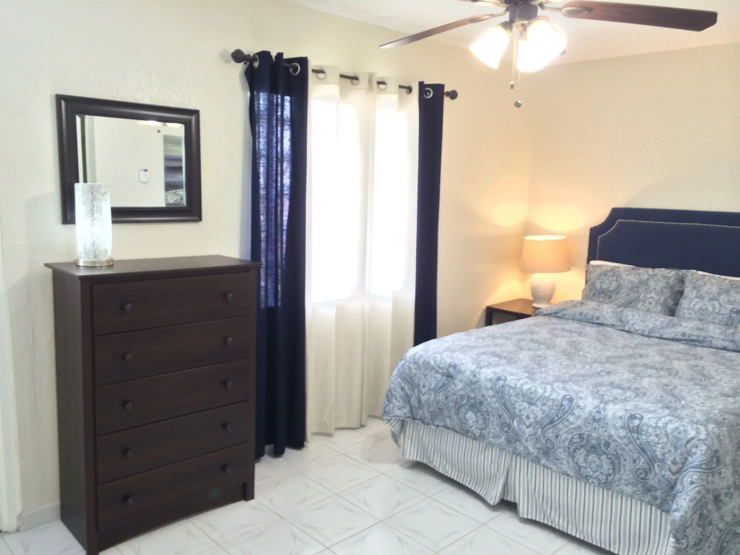 Hollywood by the Sea Hotel