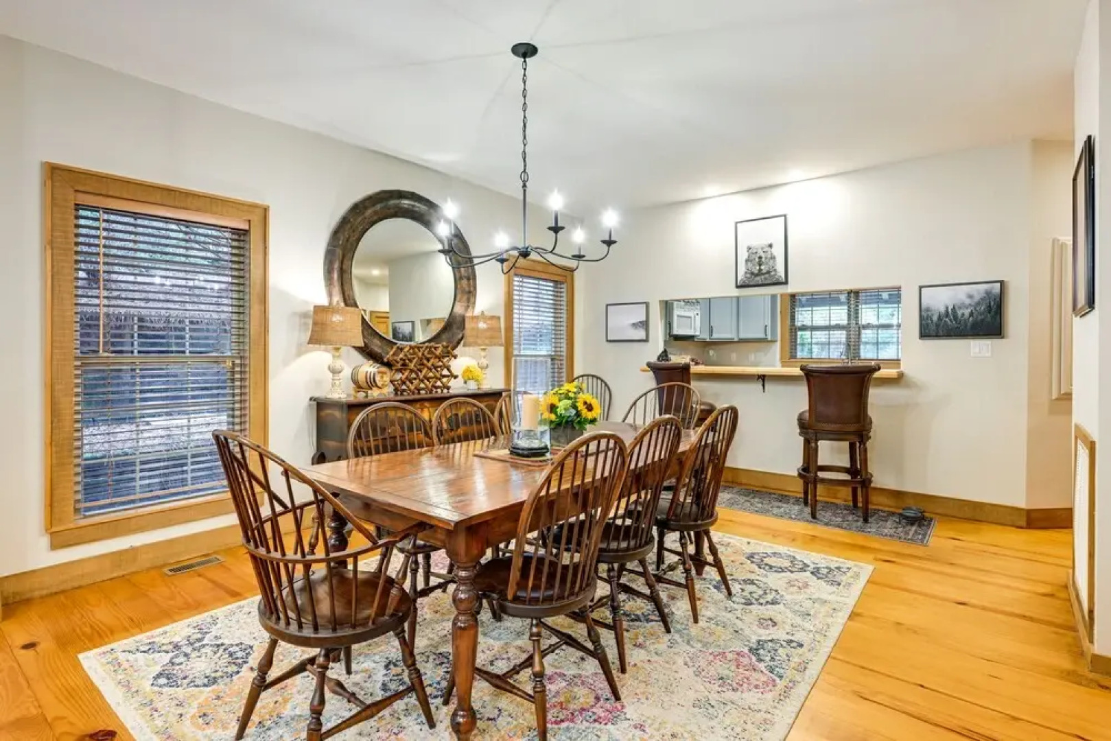 Sapphire Retreat Near Lakes, Trails & Waterfalls!