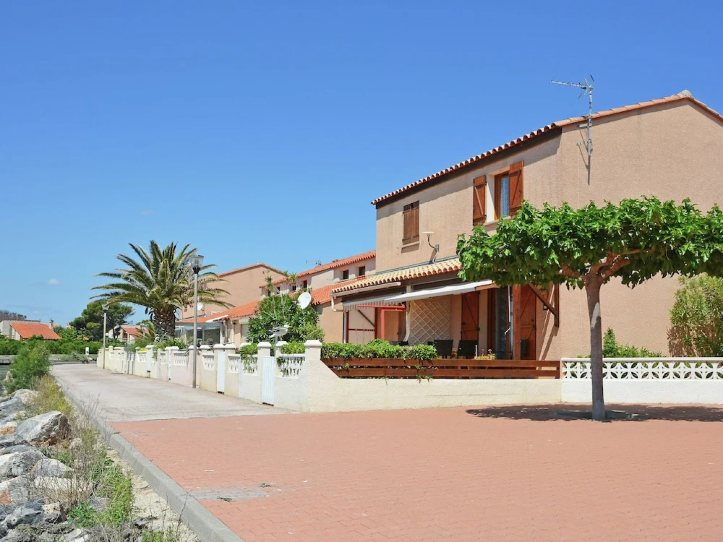Apartment in Le Barcarès With Swimming Pool, Balcony, Garden