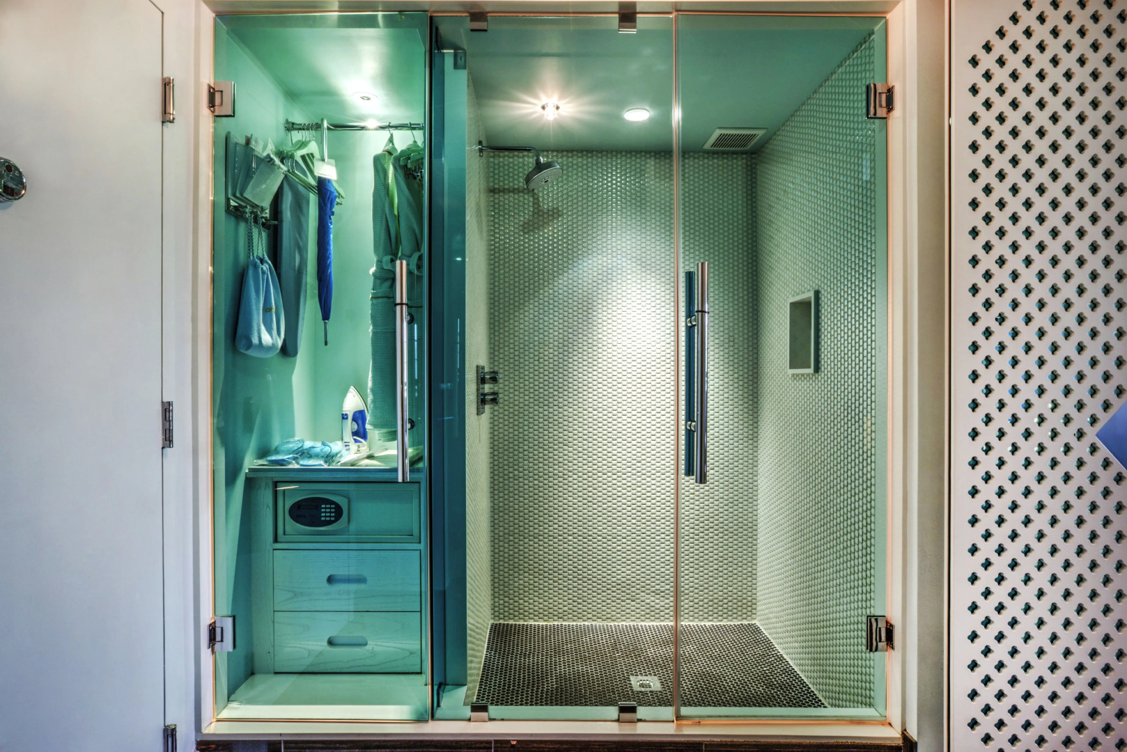 Dream South Beach, by Hyatt