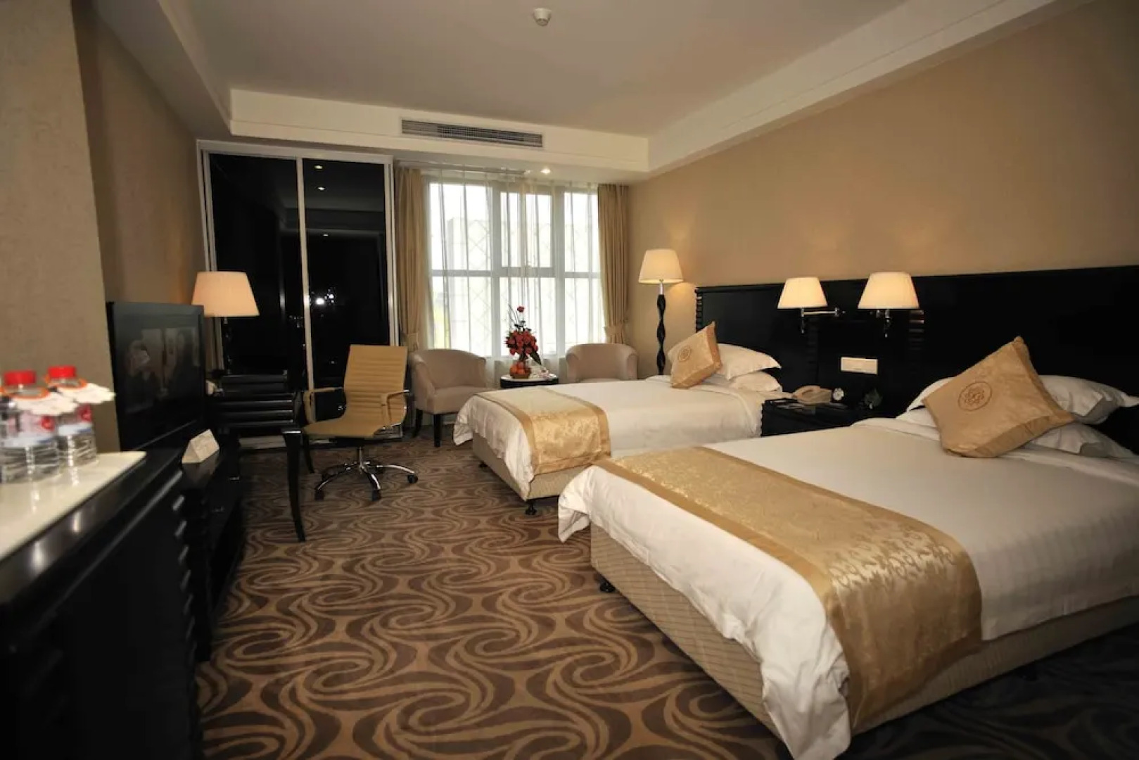 Xiangming Holiday Hotel