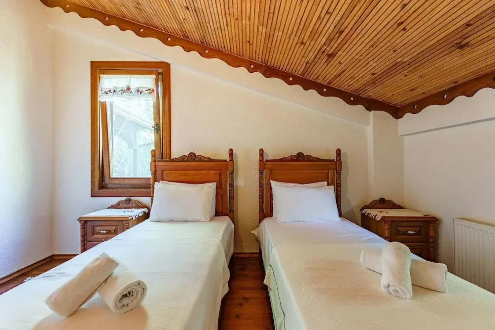 Lake Sapanca Breathtaking Private Villa Retreat